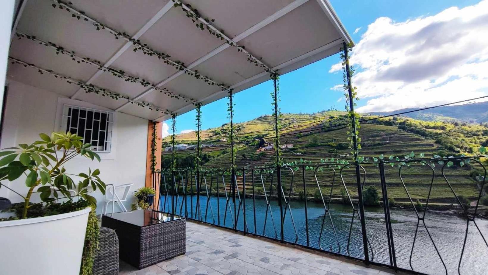 The River House Peso da Regua Exterior photo